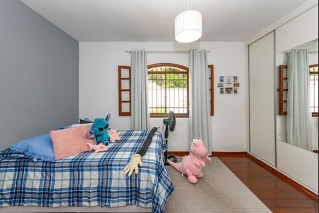 Casa à venda com 150m², 3 quartos e 5 vagasQuarto 3