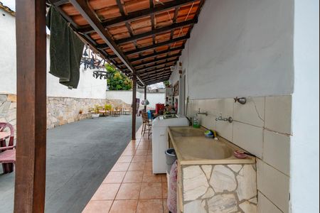 Casa à venda com 150m², 3 quartos e 5 vagasÁrea de Serviço