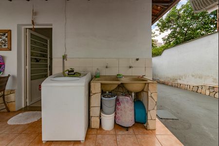 Casa à venda com 150m², 3 quartos e 5 vagasÁrea de Serviço