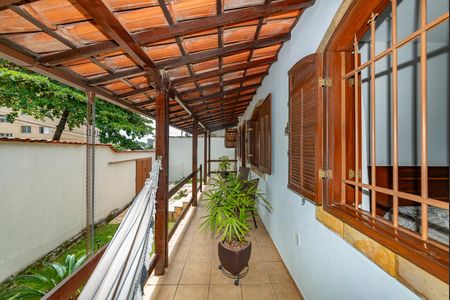 Casa à venda com 150m², 3 quartos e 5 vagasVaranda da Sala