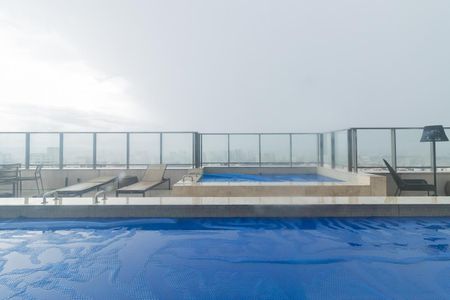 Apartamento à venda com 65m², 1 quarto e 1 vagaPiscina