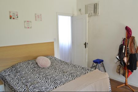 Casa de condomínio à venda com 120m², 5 quartos e 2 vagasQuarto - Edicula