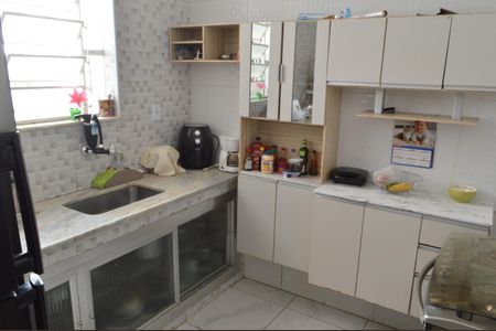 Casa de condomínio à venda com 120m², 5 quartos e 2 vagasCozinha
