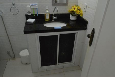 Casa de condomínio à venda com 120m², 5 quartos e 2 vagasBanheiro