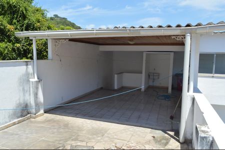 Casa de condomínio à venda com 120m², 5 quartos e 2 vagasTerraço