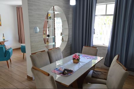 Casa de condomínio à venda com 120m², 5 quartos e 2 vagasSala de Jantar