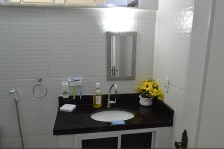 Casa de condomínio à venda com 120m², 5 quartos e 2 vagasBanheiro