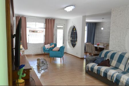 Casa de condomínio à venda com 120m², 5 quartos e 2 vagasSala 1