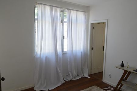 Casa de condomínio à venda com 120m², 5 quartos e 2 vagasSala - Edicula