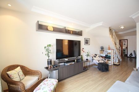 Casa à venda com 260m², 3 quartos e 3 vagasSala