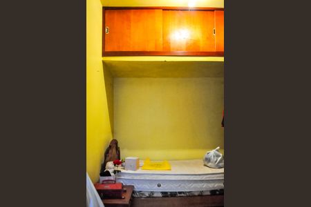 Apartamento para alugar com 108m², 3 quartos e sem vagacloset