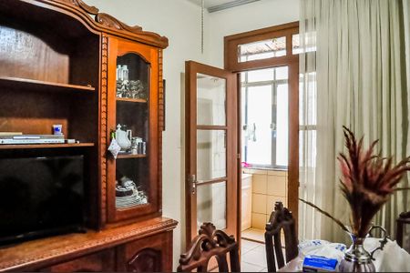 Apartamento para alugar com 108m², 3 quartos e sem vagaCopa
