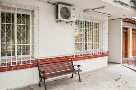 Apartamento para alugar com 108m², 3 quartos e sem vagaÁrea comum