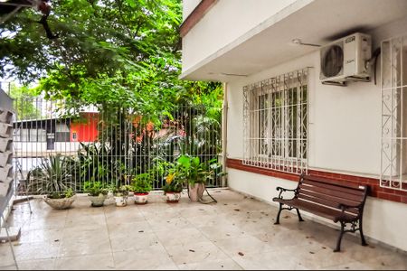 Apartamento para alugar com 108m², 3 quartos e sem vagaÁrea comum