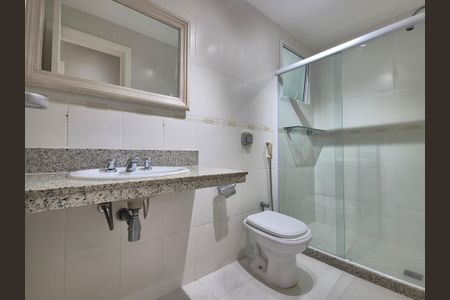 Apartamento à venda com 182m², 4 quartos e 2 vagasBanheiro