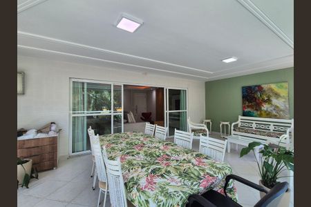 Apartamento à venda com 182m², 4 quartos e 2 vagasVaranda