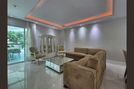 Apartamento à venda com 182m², 4 quartos e 2 vagasSala