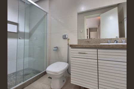 Apartamento à venda com 182m², 4 quartos e 2 vagasBanheiro da Suíte 1