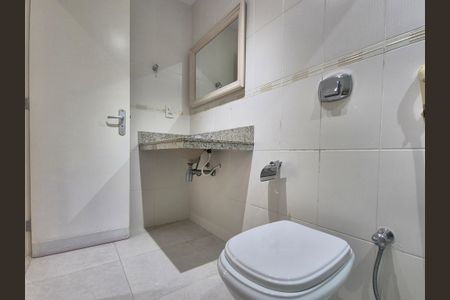Apartamento à venda com 182m², 4 quartos e 2 vagasBanheiro