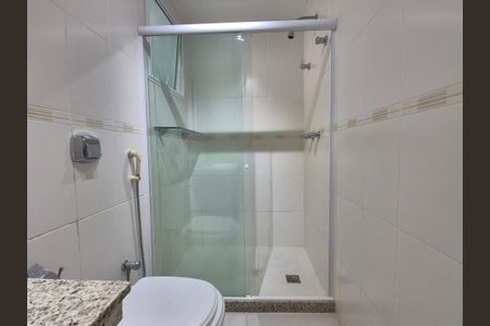 Apartamento à venda com 182m², 4 quartos e 2 vagasBanheiro