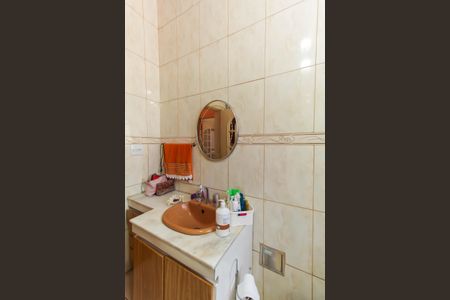 Casa à venda com 450m², 4 quartos e 4 vagas Casa à venda com 450m², 4 quartos e 4 vagasBanheiro