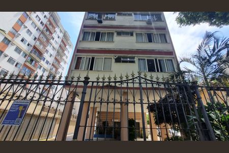 Apartamento à venda com 67m², 2 quartos e sem vagaFachada