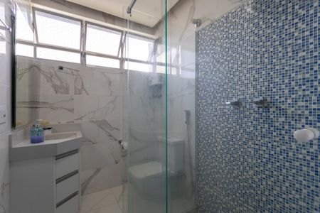 Apartamento à venda com 67m², 2 quartos e sem vagaBanheiro