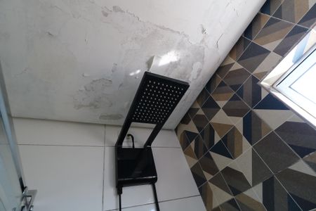 Apartamento à venda com 47m², 2 quartos e 2 vagasBanheiro da Suíte - Chuveiro