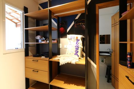 Apartamento à venda com 47m², 2 quartos e 2 vagasCloset (Suíte 2)