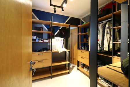 Apartamento à venda com 47m², 2 quartos e 2 vagasCloset (Suíte 2)