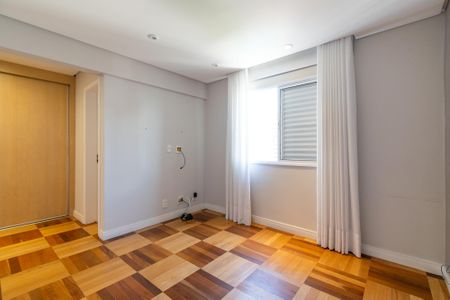 Apartamento para alugar com 124m², 3 quartos e 3 vagas Apartamento para alugar com 124m², 3 quartos e 3 vagasSuíte 1