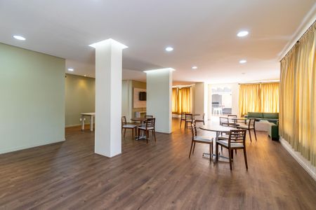 Apartamento para alugar com 124m², 3 quartos e 3 vagas Apartamento para alugar com 124m², 3 quartos e 3 vagasÁrea comum - Salão de festas