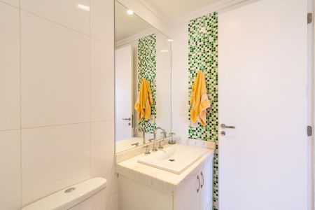 Apartamento para alugar com 124m², 3 quartos e 3 vagas Apartamento para alugar com 124m², 3 quartos e 3 vagasBanheiro da Suíte 2