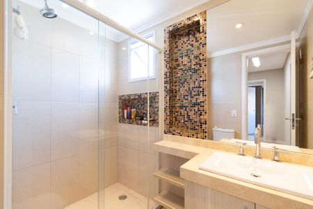 Apartamento para alugar com 124m², 3 quartos e 3 vagas Apartamento para alugar com 124m², 3 quartos e 3 vagasBanheiro da Suíte 1