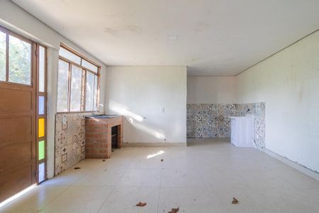 Casa para alugar com 70m², 1 quarto e 3 vagasKitnet