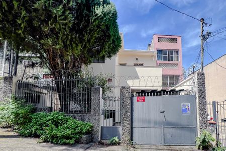 Casa à venda com 283m², 5 quartos e 2 vagasFachada