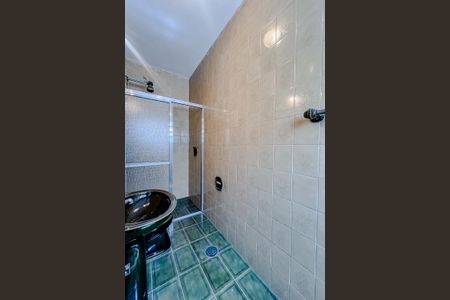 Casa à venda com 283m², 5 quartos e 2 vagasBanheiro 2