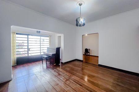 Casa à venda com 283m², 5 quartos e 2 vagasSala