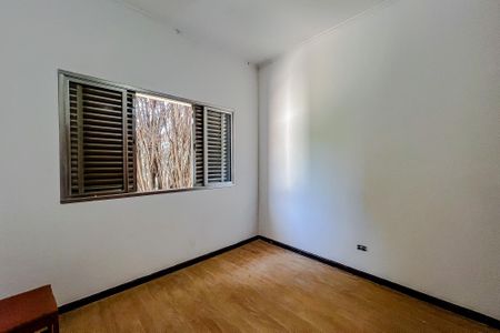 Casa à venda com 283m², 5 quartos e 2 vagasQuarto 2