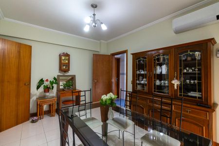 Apartamento à venda com 205m², 3 quartos e 1 vagaSala de Jantar