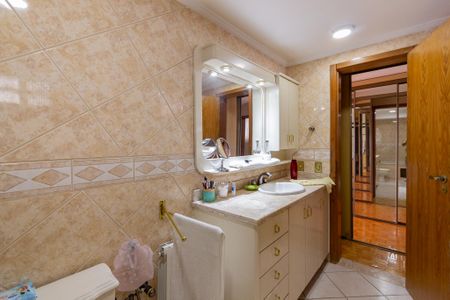 Apartamento à venda com 205m², 3 quartos e 1 vagaBanheiro da Suíte