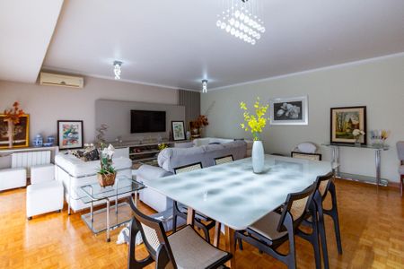 Apartamento à venda com 205m², 3 quartos e 1 vagaSala