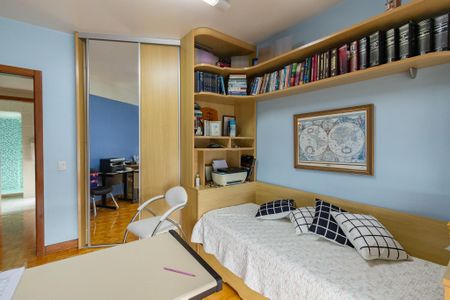 Apartamento à venda com 205m², 3 quartos e 1 vagaQuarto 2