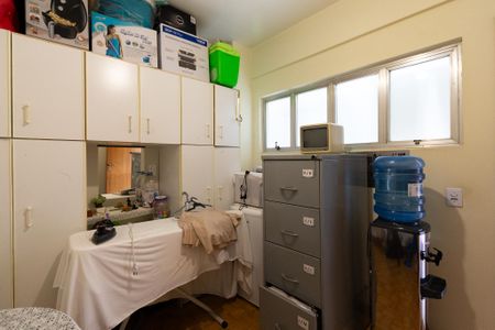 Apartamento à venda com 205m², 3 quartos e 1 vagaQuarto de Serviço