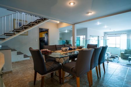 Casa para alugar com 321m², 4 quartos e 4 vagasSala de Jantar