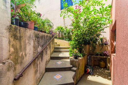 Casa à venda com 200m², 2 quartos e 1 vaga Casa à venda com 200m², 2 quartos e 1 vagaEntrada