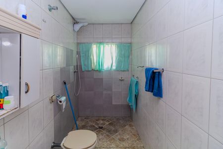 Casa à venda com 200m², 2 quartos e 1 vaga Casa à venda com 200m², 2 quartos e 1 vagaBanheiro