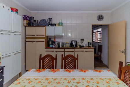 Casa à venda com 200m², 2 quartos e 1 vaga Casa à venda com 200m², 2 quartos e 1 vagaCozinha