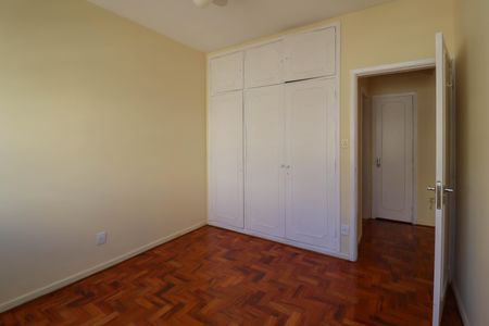 Apartamento à venda com 173m², 4 quartos e 1 vaga Apartamento à venda com 173m², 4 quartos e 1 vagaQuarto 1