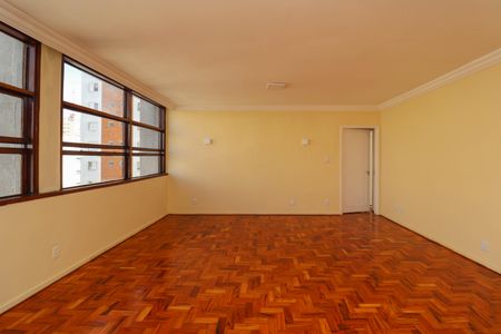 Apartamento à venda com 173m², 4 quartos e 1 vaga Apartamento à venda com 173m², 4 quartos e 1 vagaSala